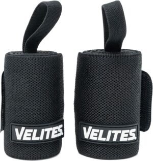 La muñequera VELITES de crossfit, hecha de nylon resistente, con un ajuste seguro y cierre de velcro para soportar los desafíos del entrenamiento de crossfit. Protege tus muñecas mientras mejoras tus entrenamientos con un diseño elegante y minimalista